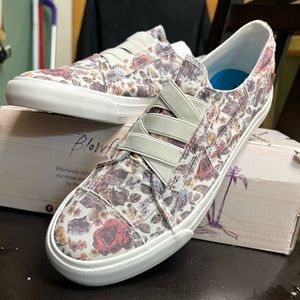 Blowfish Malibu shoes size 9